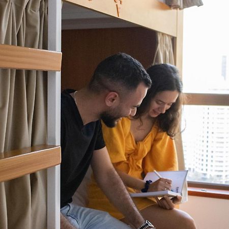 Lunar Hostel 96 Dubaj Kültér fotó