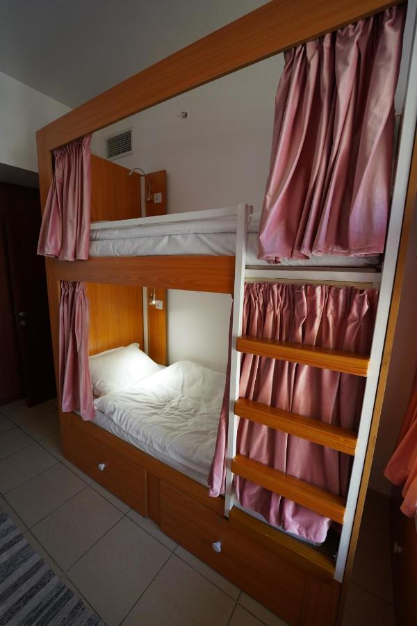 Lunar Hostel 96 Dubaj Kültér fotó