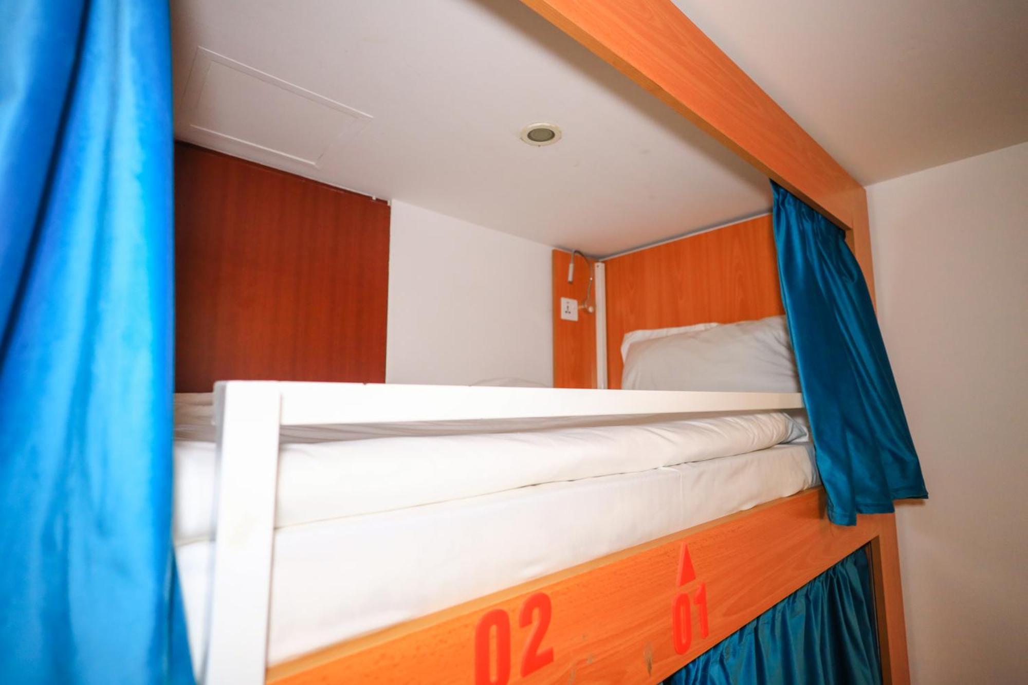 Lunar Hostel 96 Dubaj Kültér fotó